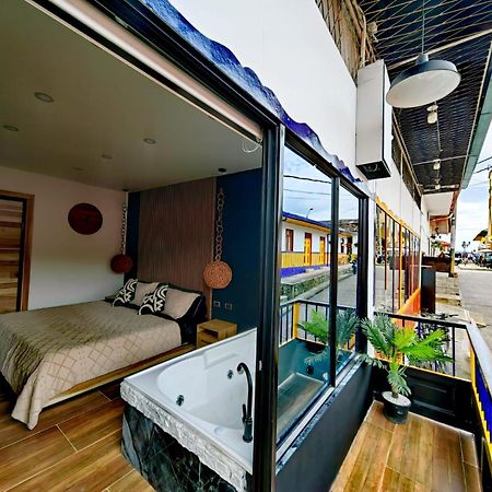 Habitacion Deluxe 2 Con Jacuzzi A 20 Mt Del Parque Salento Kültér fotó